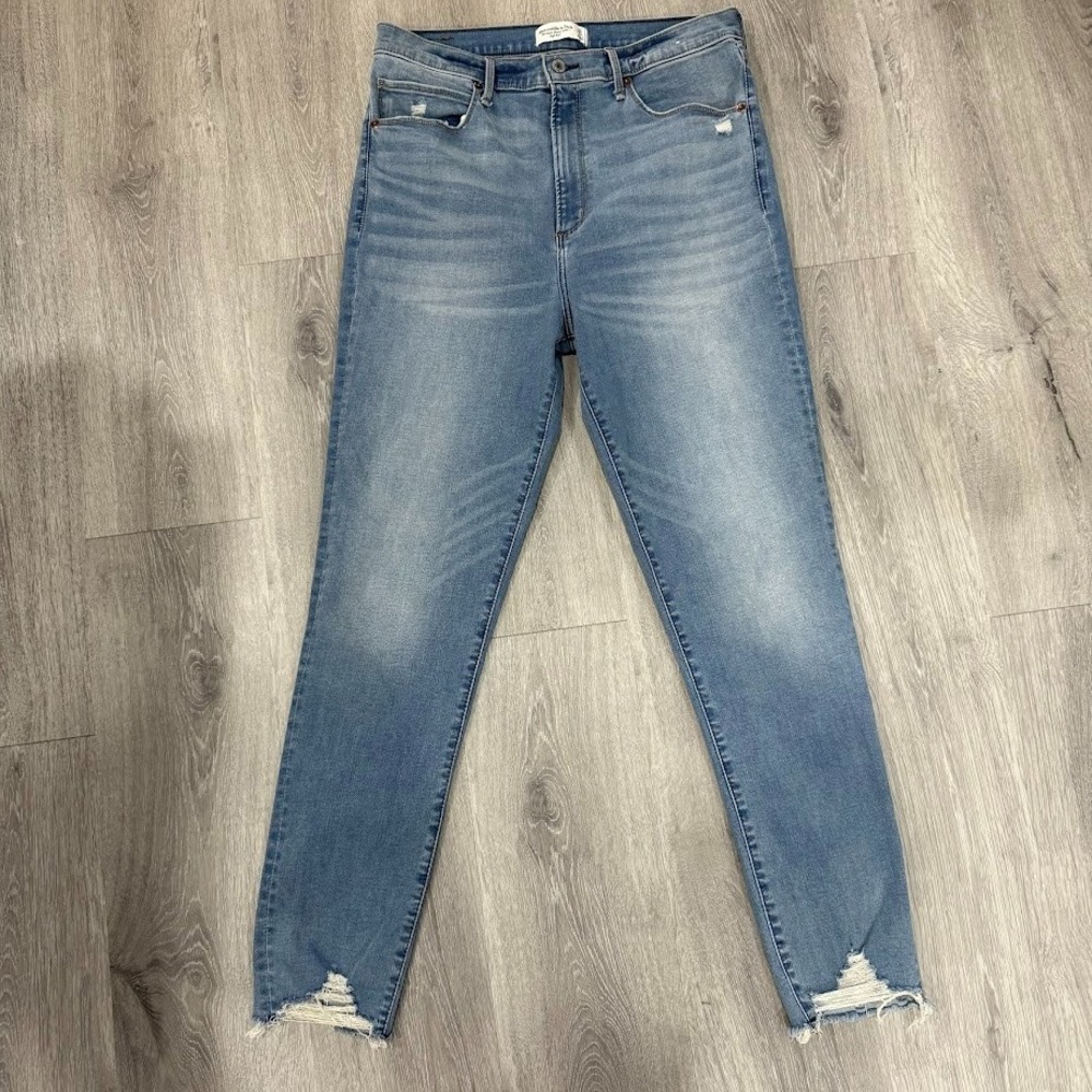 Abercrombie & Fitch Super Skinny Ankle Jeans Women's 14L Light Wash Distressed